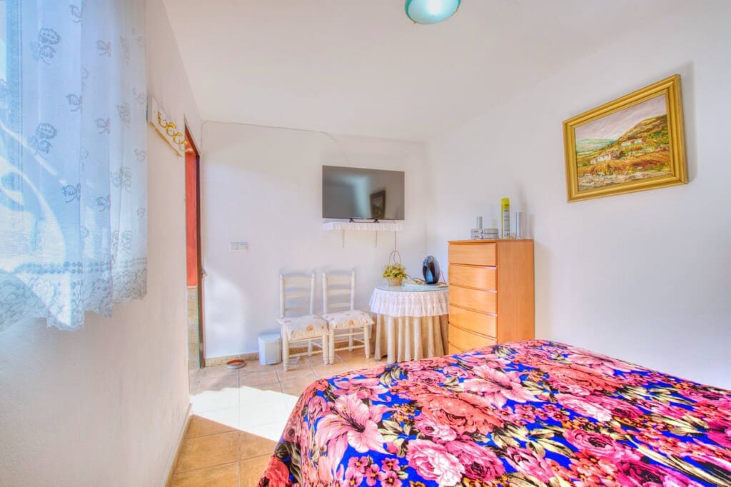 4 bedroom Finca/Country House for sale in Alcaucin with pool - € 375,000 (Ref: 9770337)