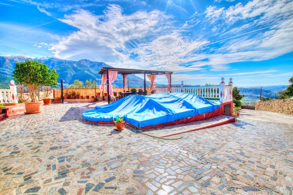 4 bedroom Finca/Country House for sale in Alcaucin with pool - € 375,000 (Ref: 9770337)