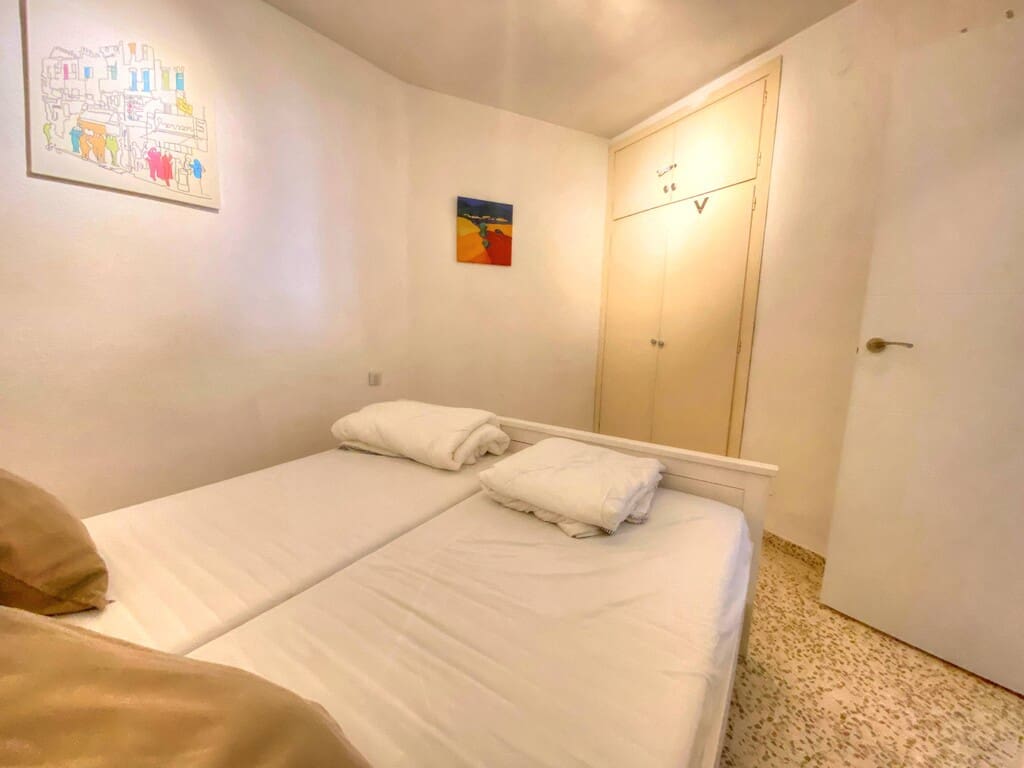 1 quarto Apartamento para arrendar em Benajarafe com piscina - 700 € (Ref: 9796142)