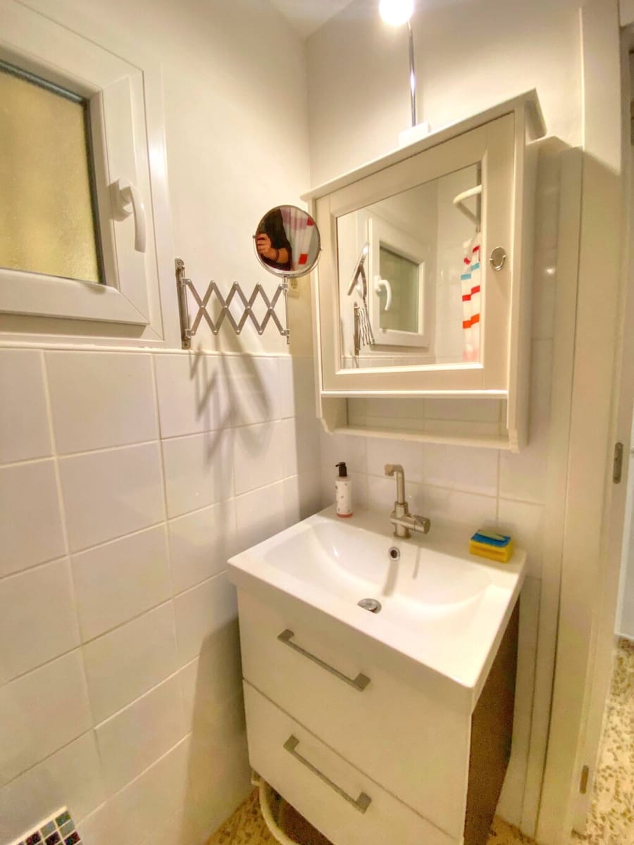 1 quarto Apartamento para arrendar em Benajarafe com piscina - 700 € (Ref: 9796142)