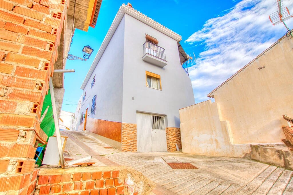 3 sypialnia Dom na sprzedaż w Benamargosa - 150 000 € (Ref: 9796143)