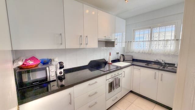 2 Zimmer Wohnung zu verkaufen in Torre del Mar, Vélez-Málaga - 225.000 € (Ref: 9811310)