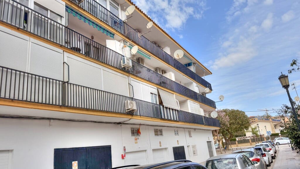 2 Zimmer Wohnung zu verkaufen in Torre del Mar - 225.000 € (Ref: 9811310)