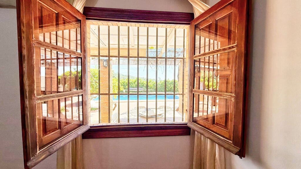 6 sovrum Finca/Hus på landet till salu i Periana med pool garage - 595 000 € (Ref: 9817774)