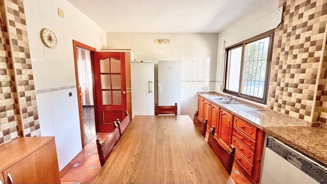 6 sovrum Finca/Hus på landet till salu i Periana med pool garage - 595 000 € (Ref: 9817774)