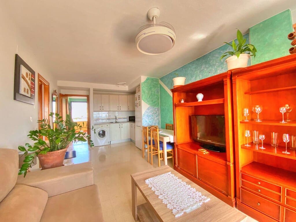 3 bedroom Apartment for rent in Benajarafe with pool - € 1,060 (Ref: 9824641)