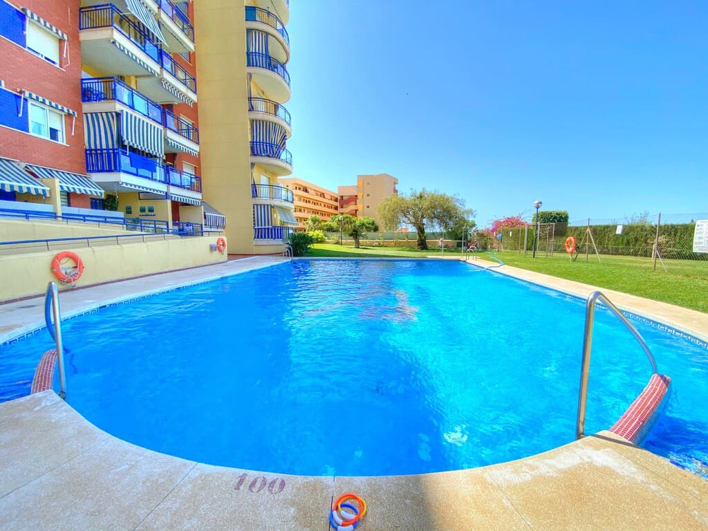 3 bedroom Apartment for rent in Benajarafe with pool - € 1,060 (Ref: 9824641)
