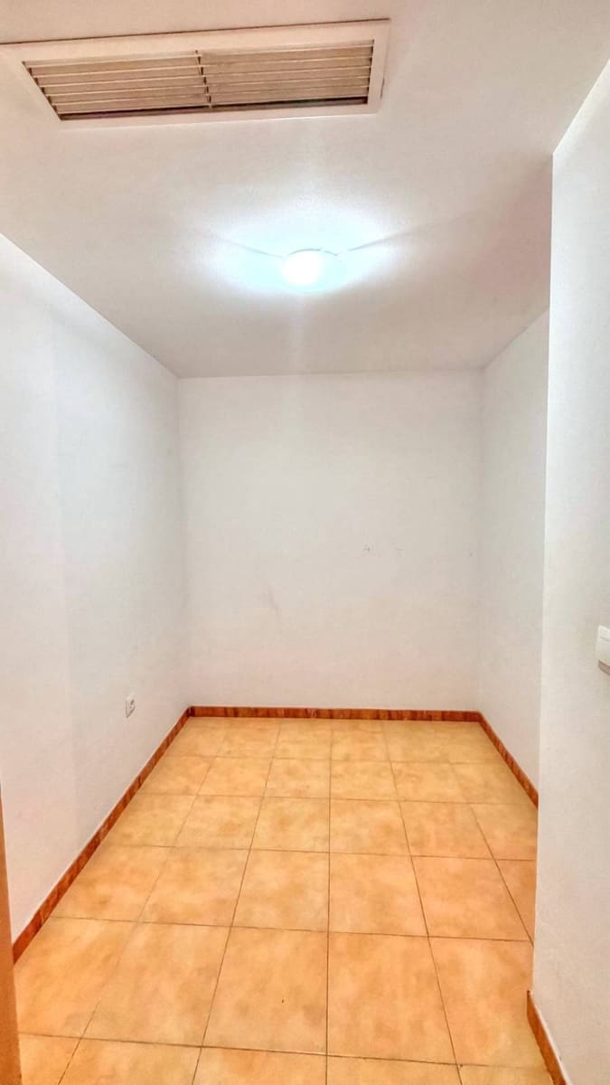 3 quarto Casa em Banda para arrendar em Valle Niza com piscina garagem - 1 200 € (Ref: 9830845)