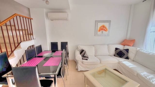 3 quarto Casa em Banda para arrendar em Valle Niza, Vélez-Málaga com piscina garagem - 1 200 € (Ref: 9830845)