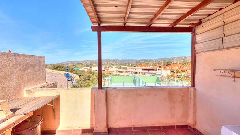 3 quarto Casa em Banda para arrendar em Valle Niza com piscina garagem - 1 200 € (Ref: 9830845)
