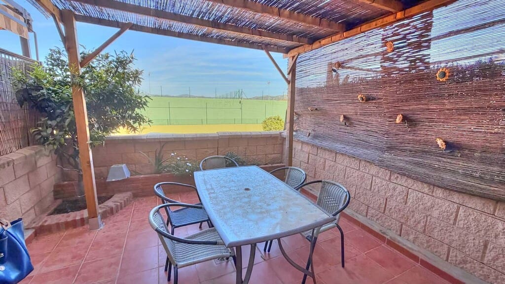 3 quarto Casa em Banda para arrendar em Valle Niza com piscina garagem - 1 200 € (Ref: 9830845)