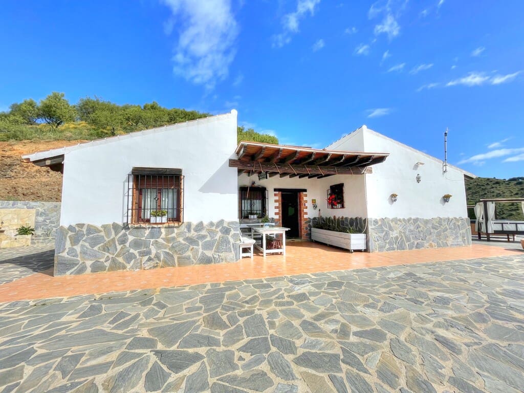 3 sovrum Finca/Hus på landet till salu i El Borge med pool - 468 000 € (Ref: 9833359)