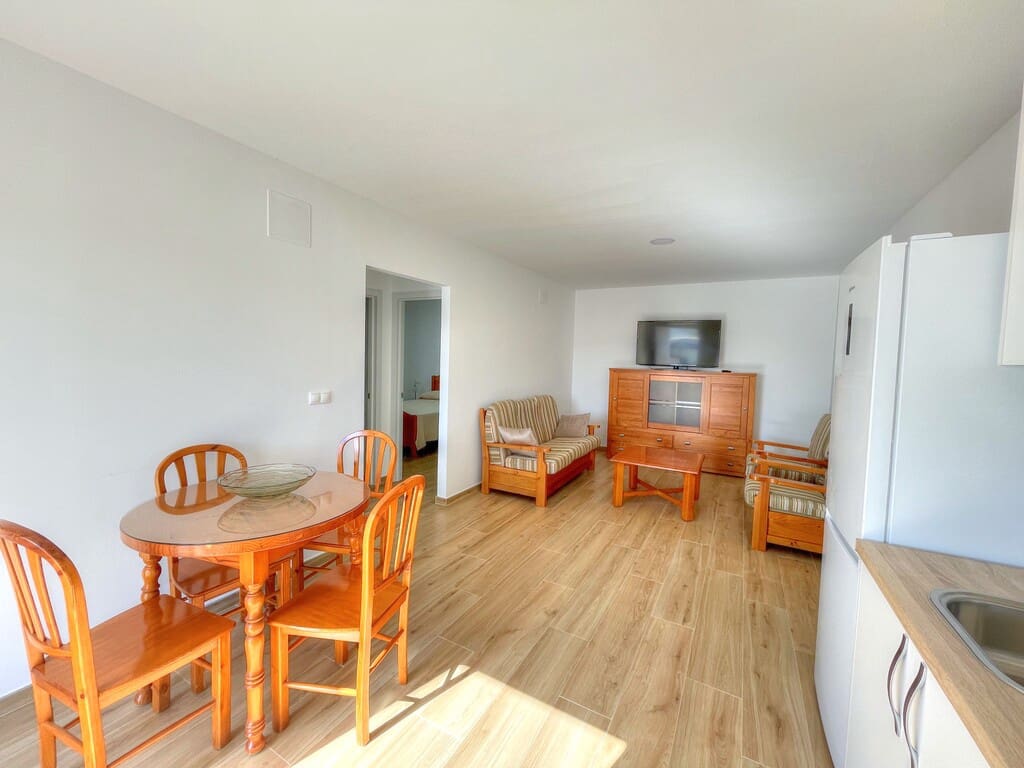 2 bedroom Townhouse for rent in Valle Niza with garage - € 800 (Ref: 9838962)