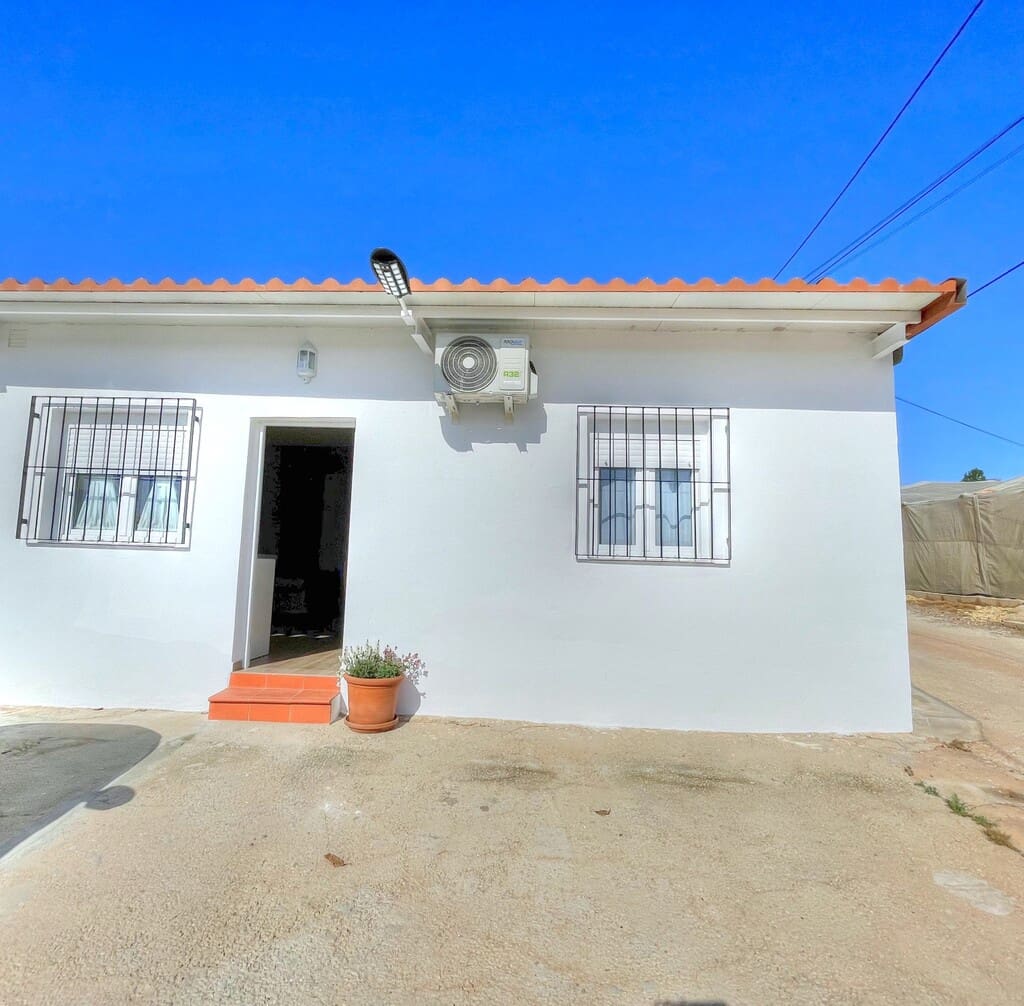 2 bedroom Townhouse for rent in Valle Niza with garage - € 800 (Ref: 9838963)