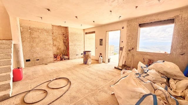 3 soveværelse Villa til salg i Periana med garage - € 190.000 (Ref: 9838964)