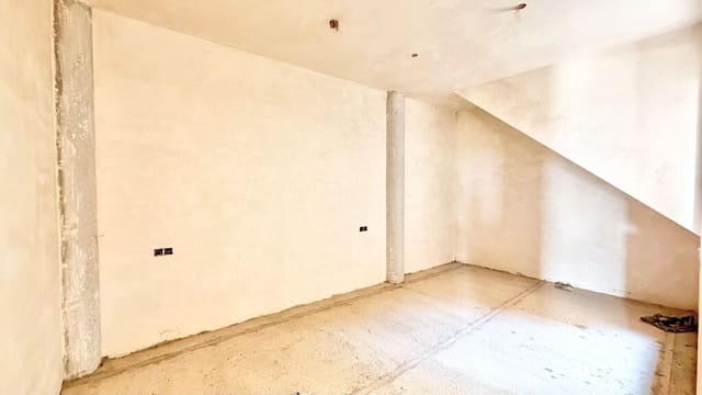 3 soveværelse Villa til salg i Periana med garage - € 190.000 (Ref: 9838964)