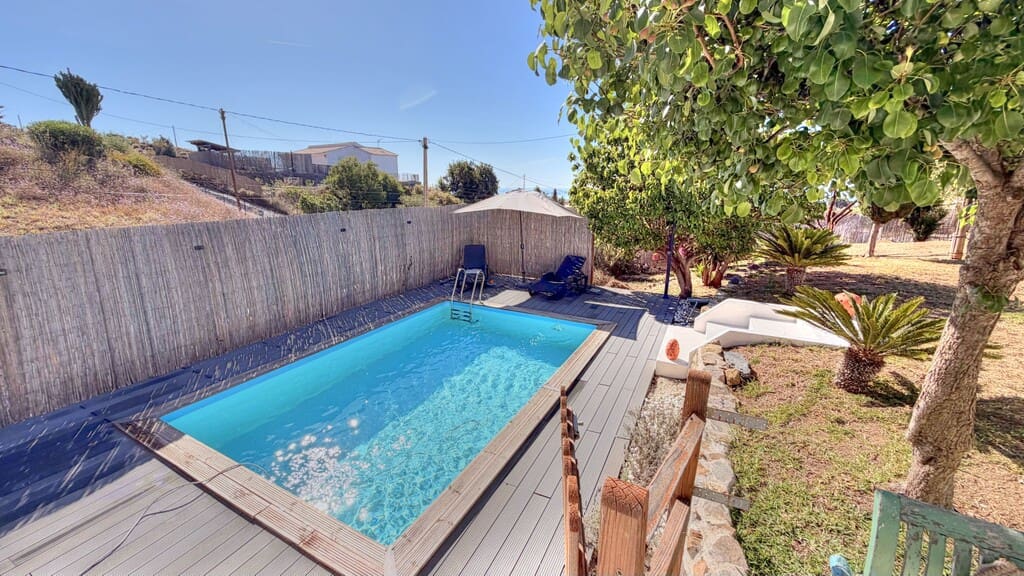 4 sovrum Finca/Hus på landet till salu i Benajarafe med pool garage - 650 000 € (Ref: 9857512)