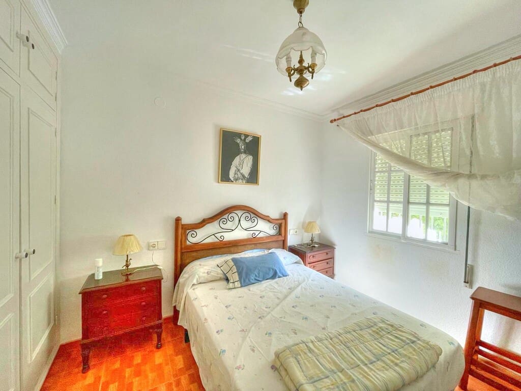 Casa de 2 habitaciones en Benajarafe en venta con piscina - 360.000 € (Ref: 9864722)