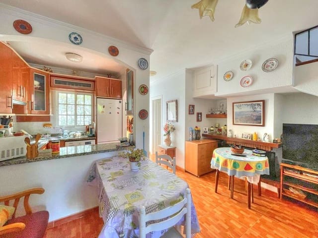 Casa de 2 habitaciones en Benajarafe, Vélez-Málaga en venta con piscina - 360.000 € (Ref: 9864722)