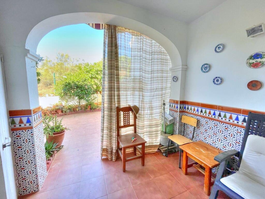 Casa de 2 habitaciones en Benajarafe en venta con piscina - 360.000 € (Ref: 9864722)