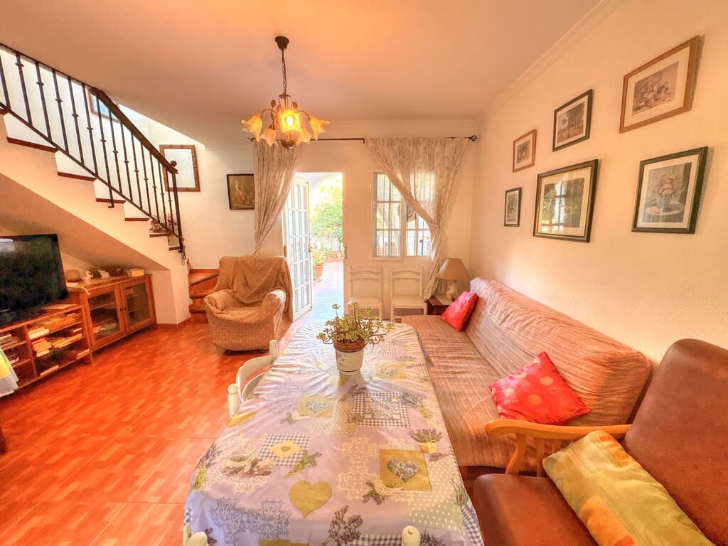 2 bedroom Townhouse for sale in Benajarafe with pool - € 350,000 (Ref: 9864722)