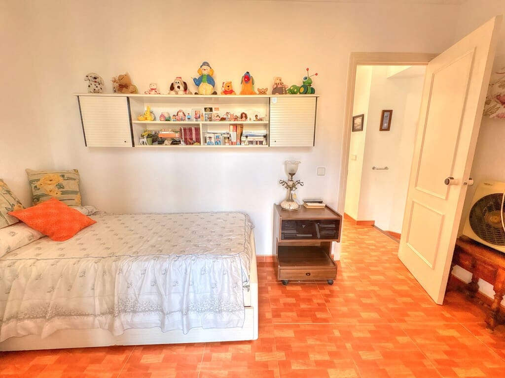 2 bedroom Townhouse for sale in Benajarafe with pool - € 350,000 (Ref: 9864722)