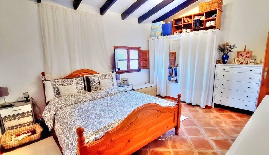 5 bedroom Townhouse for sale in Macharaviaya - € 349,000 (Ref: 9864723)