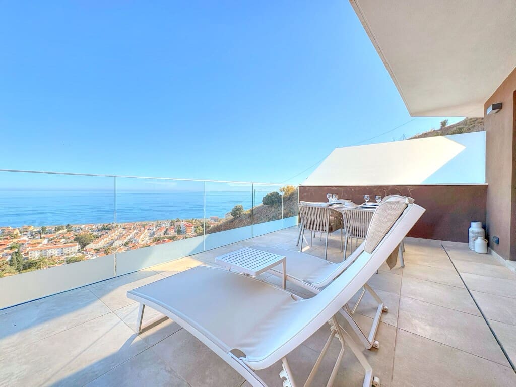 2 soverom Leilighet til salgs i Rincon de la Victoria med svømmebasseng garasje - € 2 000 (Ref: 9891804)