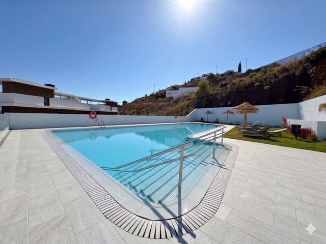 2 sovrum Lägenhet för semesterbostäder i Rincón de la Victoria med pool garage - 2 000 € (Ref: 9891804)