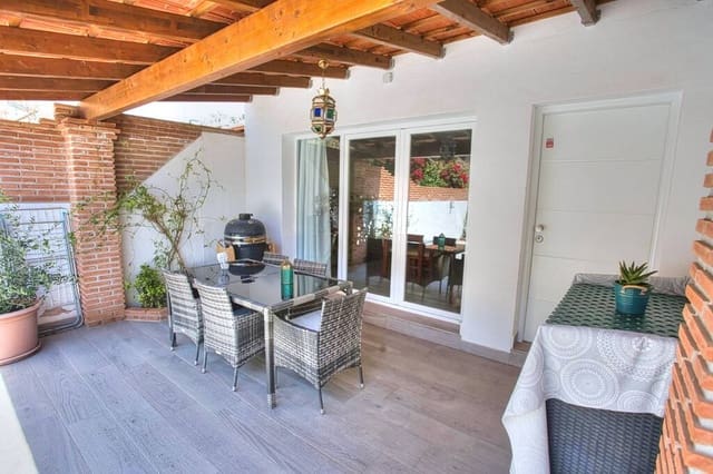 3 soveværelse Byhus til salg i Torre de Benagalbon, Rincón de la Victoria med swimmingpool garage - € 480.000 (Ref: 9937577)