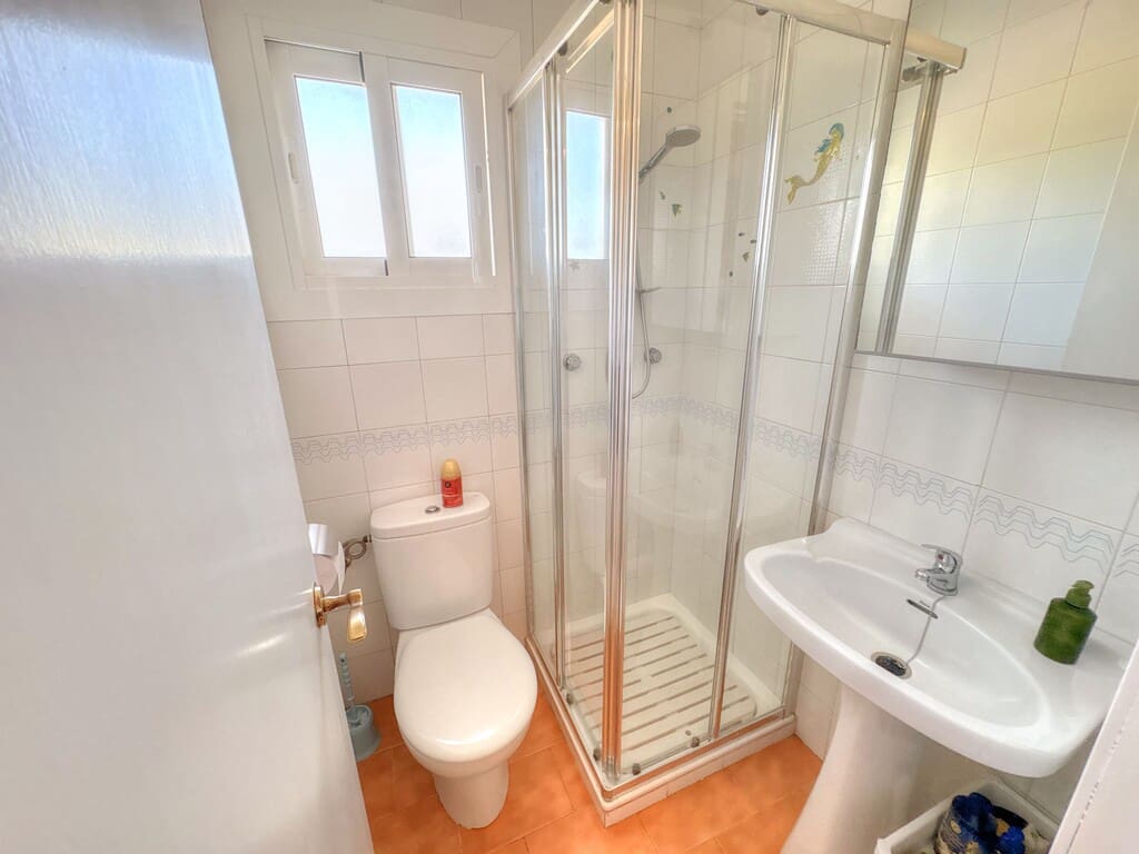 3 bedroom Apartment for rent in Benajarafe with pool - € 1,000 (Ref: 9941784)