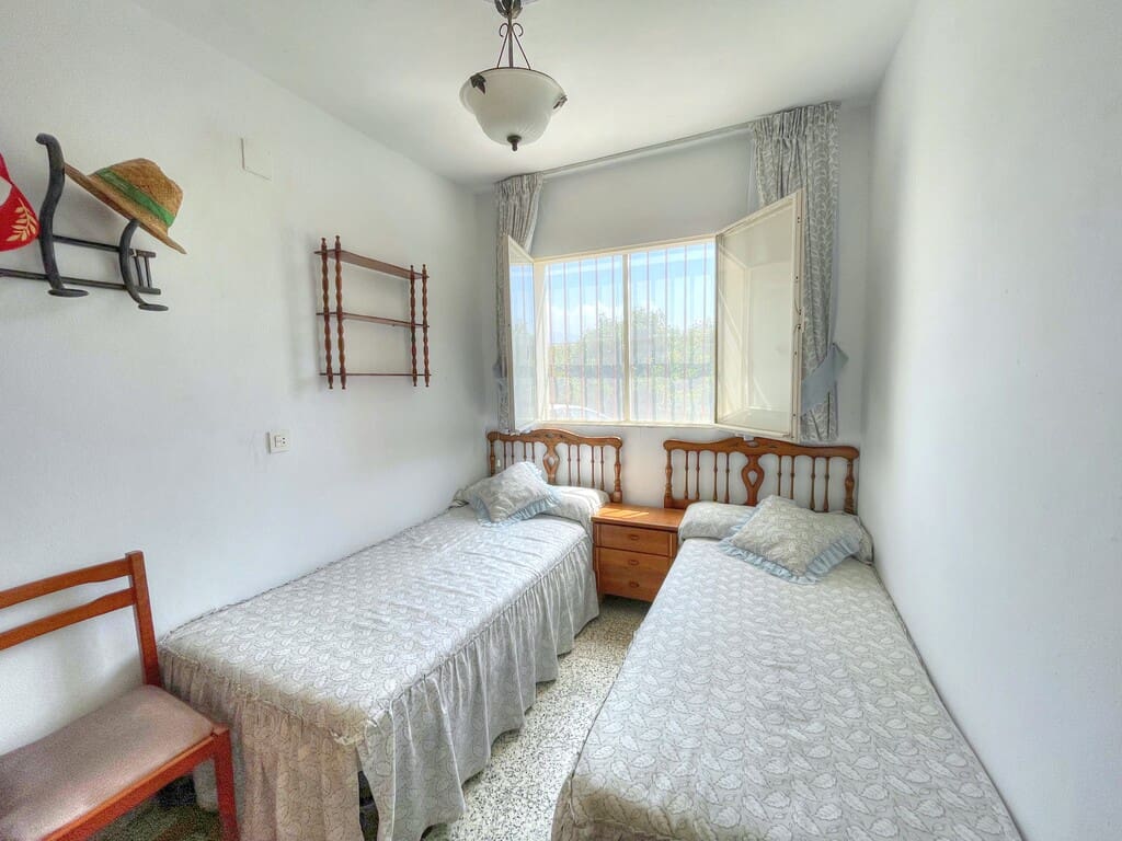 3 slaapkamer Finca/Landhuis te koop in Benamocarra met garage - € 295.000 (Ref: 9959311)