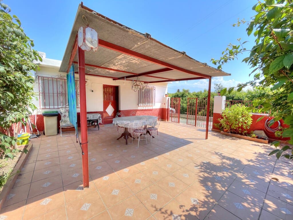 3 slaapkamer Finca/Landhuis te koop in Benamocarra met garage - € 295.000 (Ref: 9959311)