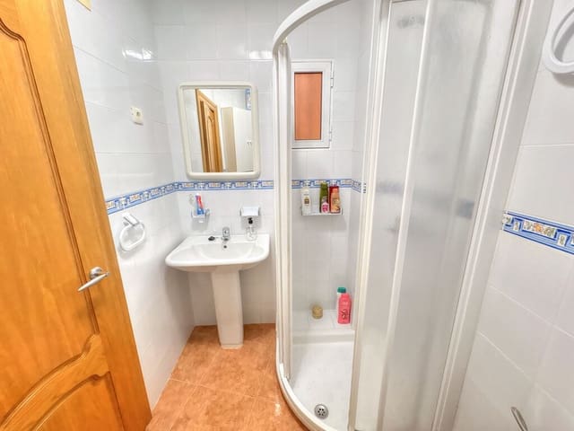 1 makuuhuone Huoneisto vuokrattavana paikassa Benajarafe, Vélez-Málaga mukana uima-altaan - 750 € (Ref: 9962220)
