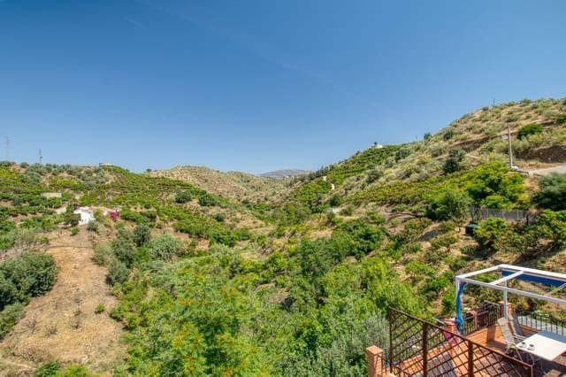3 soverom Finca/Herregård til salgs i Canillas de Aceituno med garasje - € 195 000 (Ref: 9962221)