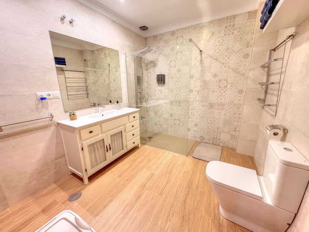 5 sovrum Finca/Hus på landet till salu i Velez-Malaga med pool - 510 000 € (Ref: 9967254)