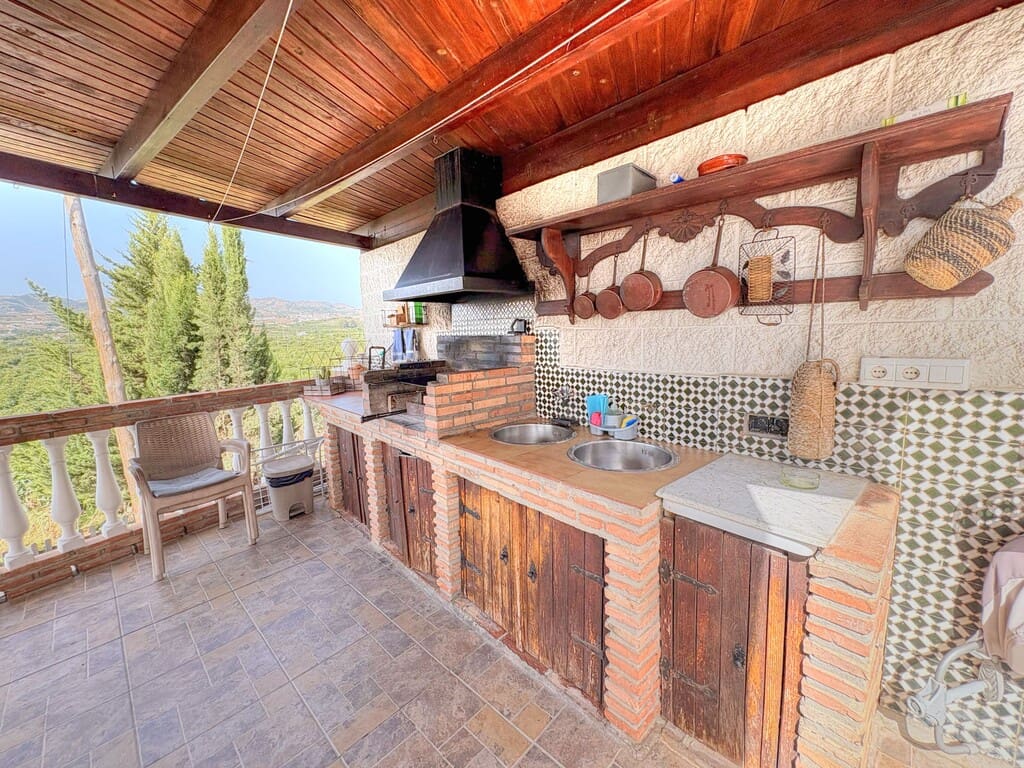 5 sovrum Finca/Hus på landet till salu i Velez-Malaga med pool - 510 000 € (Ref: 9967254)