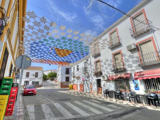 6 quarto Casa em Banda para venda em Colmenar com garagem - 178 500 € (Ref: 9969281)