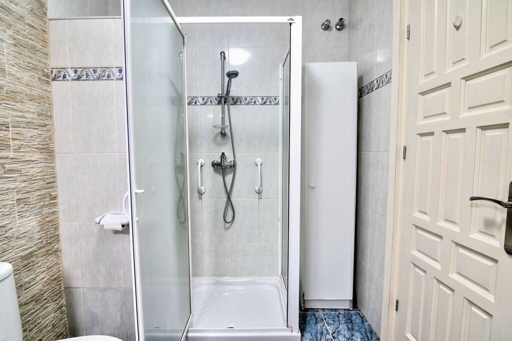 2 slaapkamer Flat te koop in Caleta de Velez met zwembad - € 295.000 (Ref: 9990282)
