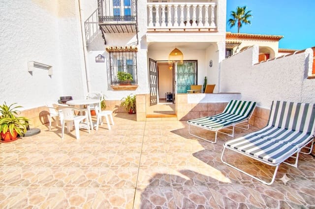 2 makuuhuone Asunto myytävänä paikassa Caleta de Vélez, Vélez-Málaga mukana uima-altaan - 295 000 € (Ref: 9990282)