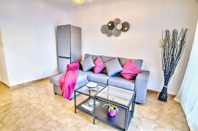 2 makuuhuone Asunto myytävänä paikassa Caleta de Vélez, Vélez-Málaga mukana uima-altaan - 295 000 € (Ref: 9990282)