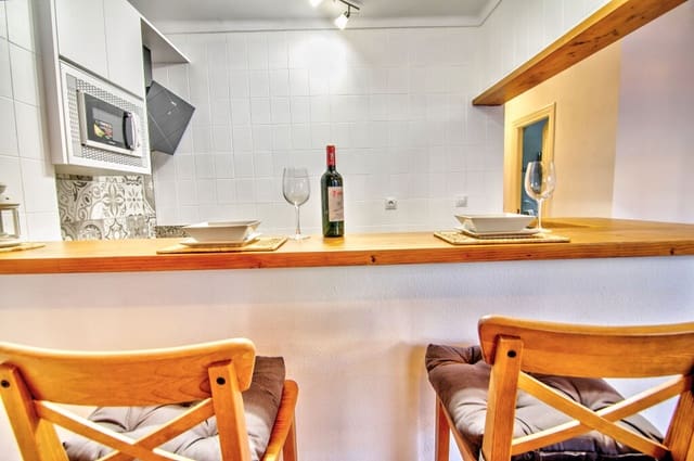 2 makuuhuone Asunto myytävänä paikassa Caleta de Vélez, Vélez-Málaga mukana uima-altaan - 295 000 € (Ref: 9990282)