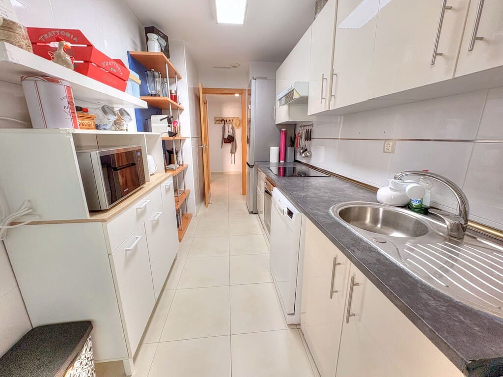 2 quarto Apartamento para arrendar em Benajarafe com piscina - 1 150 € (Ref: 9996694)