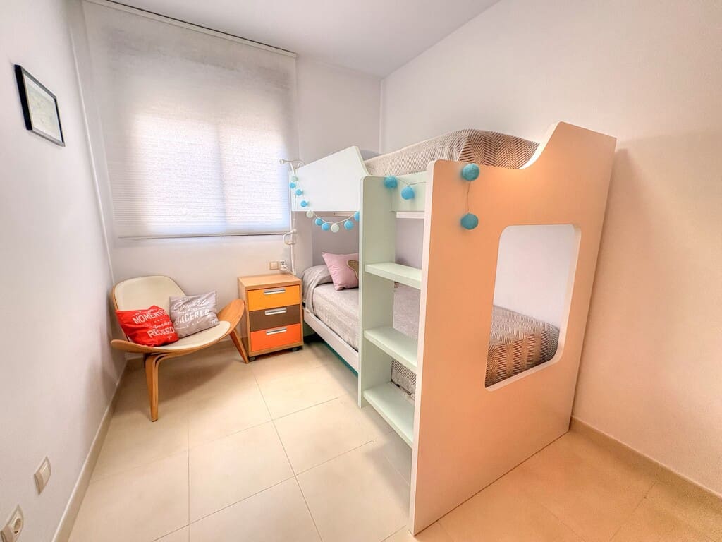 2 quarto Apartamento para arrendar em Benajarafe com piscina - 1 150 € (Ref: 9996694)