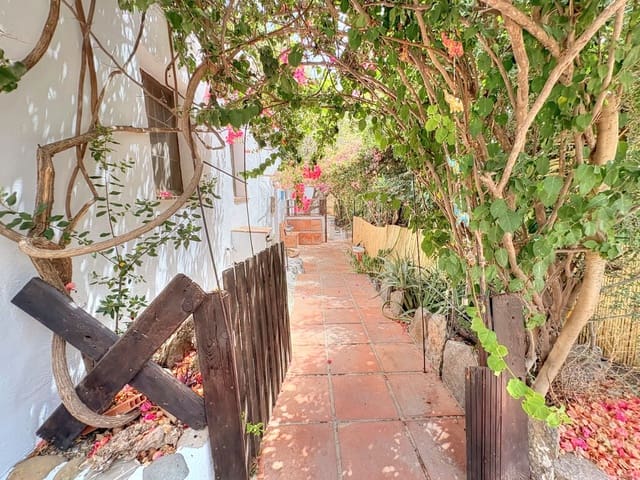 2 Zimmer Finca/Landgut zu verkaufen in La Zubia, Cútar mit Garage - 189.000 € (Ref: 9998139)