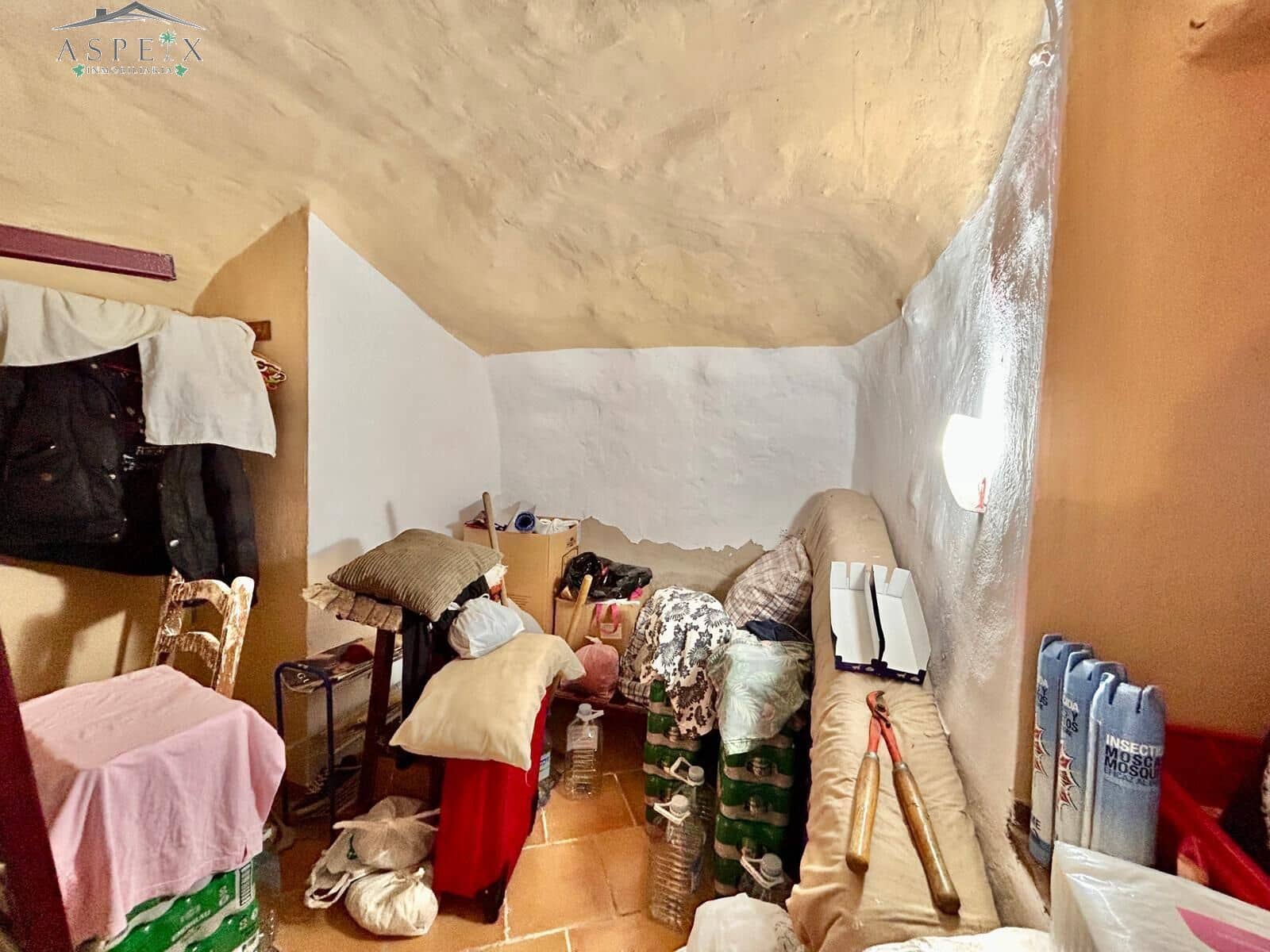 5 makuuhuone Luolatalo myytävänä paikassa Monovar / Monover - 112 000 € (Ref: 10059848)