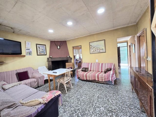 4 soverom Finca/Herregård til salgs i Salinas med svømmebasseng garasje - € 299 000 (Ref: 10059883)