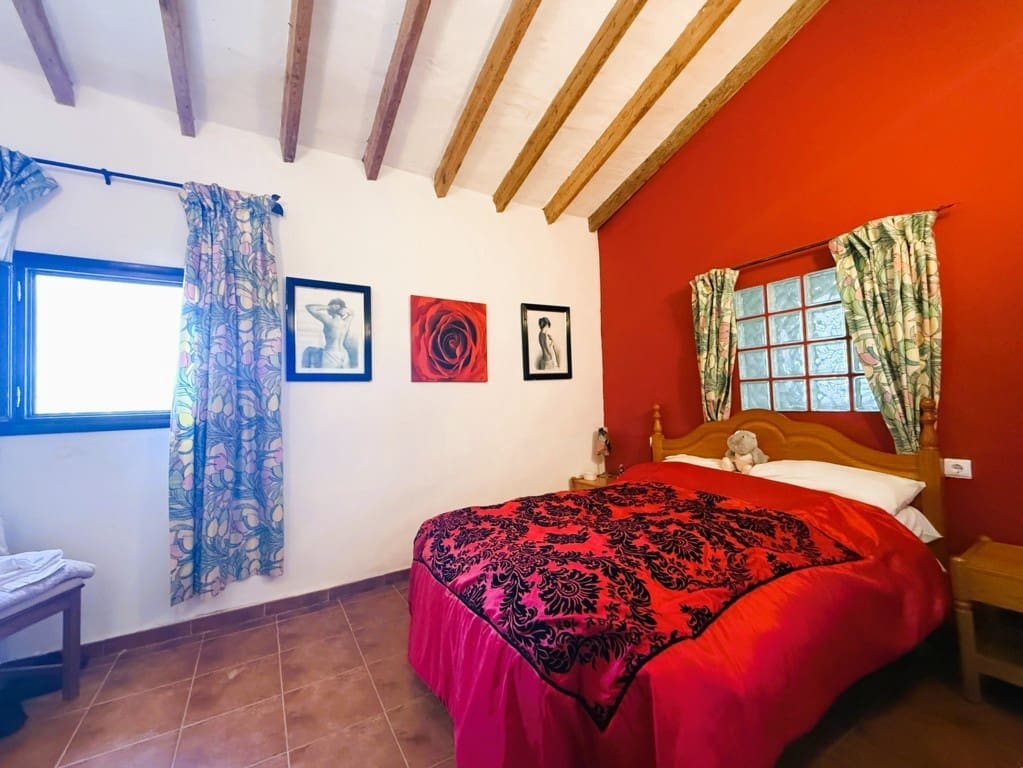 4 camera da letto Finca/Casa di Campagna in vendita in Pinoso con piscina - 199.000 € (Rif: 10060360)