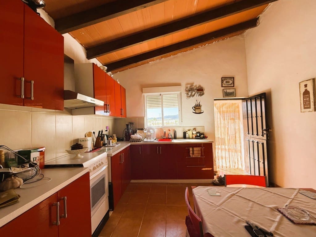 4 camera da letto Finca/Casa di Campagna in vendita in Pinoso con piscina - 199.000 € (Rif: 10060360)