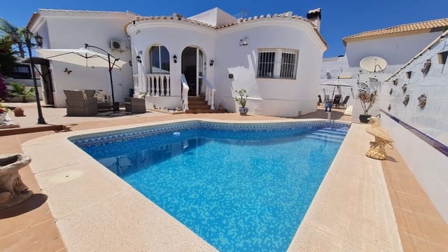 Chalet de 2 habitaciones en La Florida, Orihuela en venta con piscina garaje - 399.900 € (Ref: 10060365)